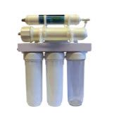 L'osmoseur permet de filtrer les particules nocives et de boire une eau sans produit chimique L'osmoseur permet de filtrer les particules nocives et de boire une eau sans produit chimique
